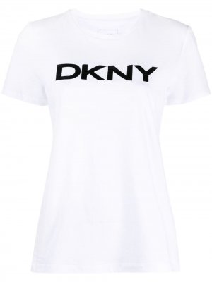 Футболка с логотипом DKNY. Цвет: белый