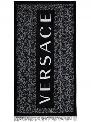 Полотенце с бахромой и логотипом Versace Home. Цвет: черный