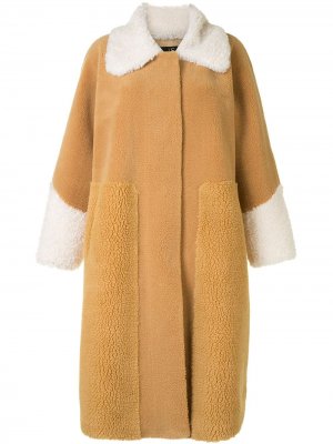 Пальто из искусственной овчины Unreal Fur. Цвет: желтый