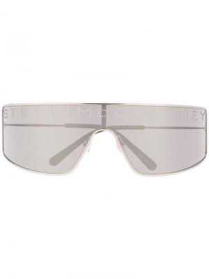 Солнцезащитные очки с заклепками Stella McCartney Eyewear. Цвет: серебристый
