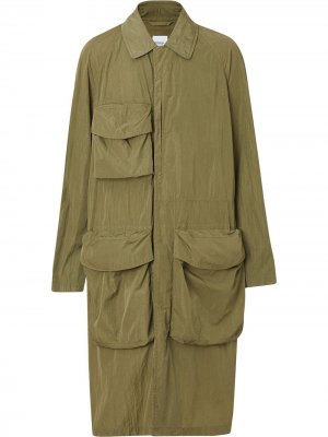 Пальто с накладными карманами Burberry. Цвет: зеленый