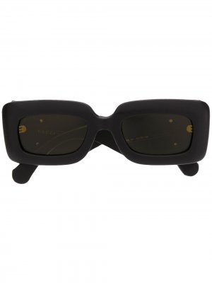 Солнцезащитные очки GG0816S в прямоугольной оправе Gucci Eyewear. Цвет: черный