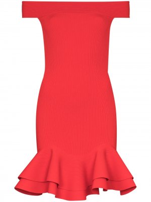 Коктейльное платье с открытыми плечами и оборками Alexander McQueen. Цвет: красный