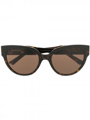 Солнцезащитные очки в оправе кошачий глаз Balenciaga Eyewear. Цвет: коричневый
