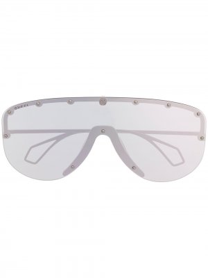 Солнцезащитные очки-маска в массивной оправе Gucci Eyewear. Цвет: серебристый