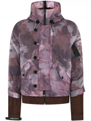 Куртка с камуфляжным принтом Dolce & Gabbana. Цвет: красный
