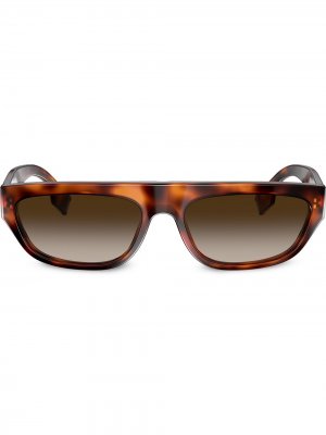 Солнцезащитные очки черепаховой расцветки Burberry Eyewear. Цвет: коричневый