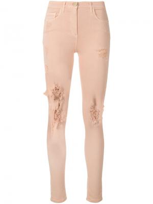Облегающие джинсы с потертостями Elisabetta Franchi. Цвет: розовый