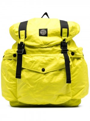 Рюкзак с нашивкой-логотипом Stone Island. Цвет: желтый