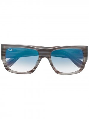 Солнцезащитные очки в квадратной оправе черепаховой расцветки Ray-Ban. Цвет: серый