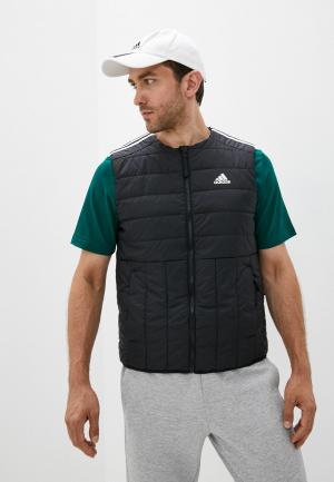 Жилет утепленный adidas. Цвет: черный