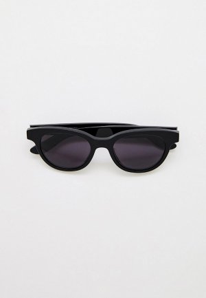 Очки солнцезащитные Alexander McQueen. Цвет: черный