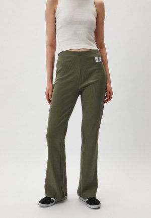 Брюки Calvin Klein Jeans. Цвет: зеленый