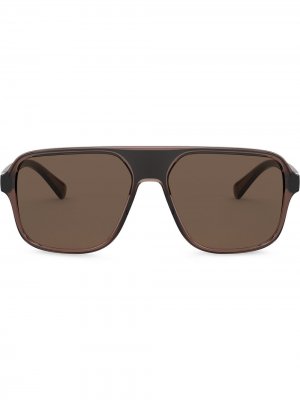 Солнцезащитные очки в квадратной оправе с тисненым логотипом Dolce & Gabbana Eyewear. Цвет: коричневый
