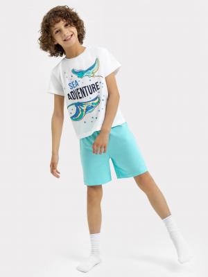 Комплект для мальчиков (белая футболка, бирюзовые шорты), с принтом скатов и текстом Mark Formelle. Цвет: белый +бирюзовый +печать