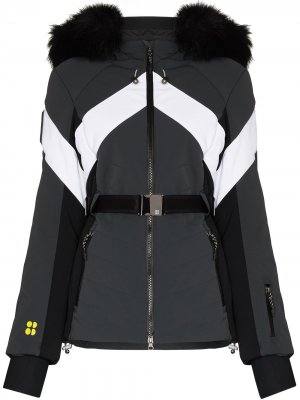 Лыжная куртка с капюшоном и вставками Sweaty Betty. Цвет: серый