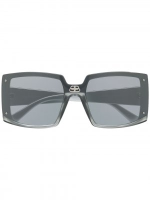Солнцезащитные очки Shield в квадратной оправе Balenciaga Eyewear. Цвет: серебристый