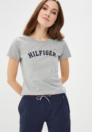 Футболка домашняя Tommy Hilfiger. Цвет: серый
